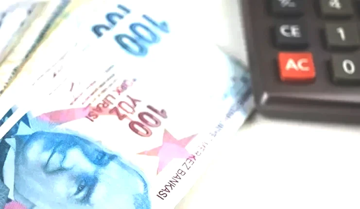 Emekli promosyonu 50 bin liraya dayandı: En yüksek emekli maaşı promosyonu veren banka belli oldu...