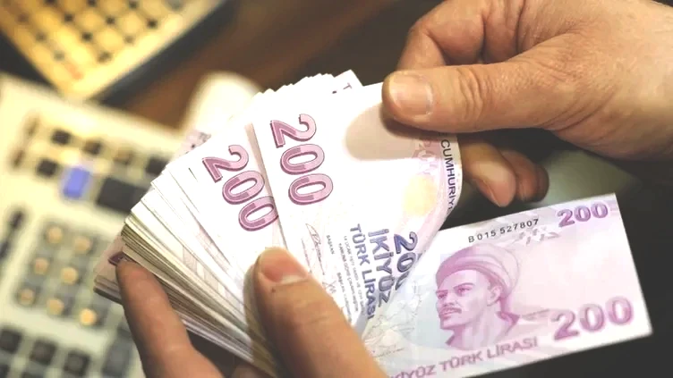 Emekli promosyonu 50 bin liraya dayandı: En yüksek emekli maaşı promosyonu veren banka belli oldu...