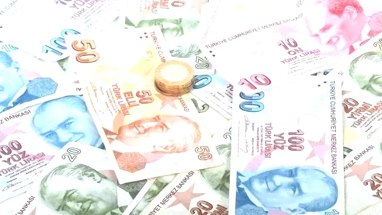 Emekli promosyonu 50 bin liraya dayandı: En yüksek emekli maaşı promosyonu veren banka belli oldu...